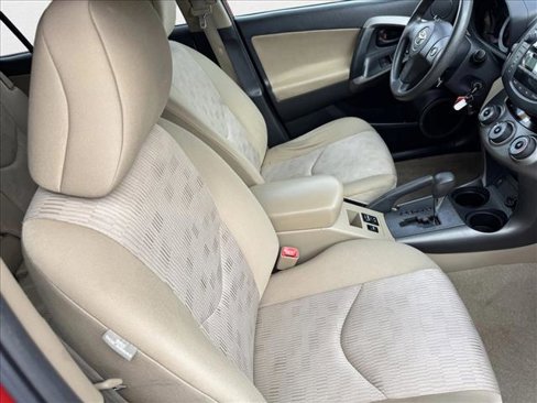Used 2011 Toyota RAV4 4WD image 18