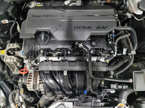 Used 2023 Hyundai Elantra SEL image 30