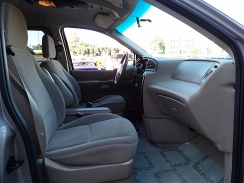 Used 2003 Ford Windstar SE image 15
