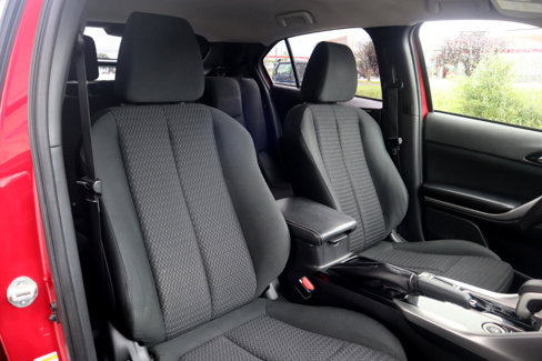 Used 2018 Mitsubishi Eclipse Cross LE image 37