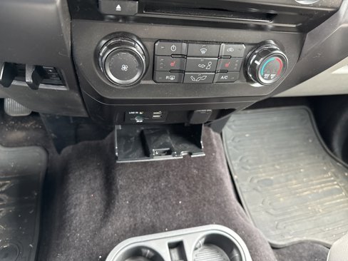 Used 2015 Ford F150 XLT w/ Equipment Group 302A Luxury image 14