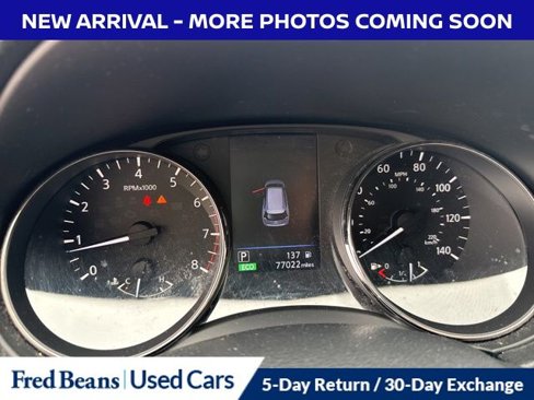 Used 2018 Nissan Rogue S image 13