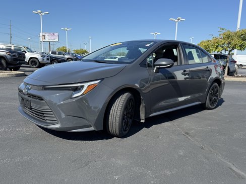 Used 2023 Toyota Corolla LE image 4
