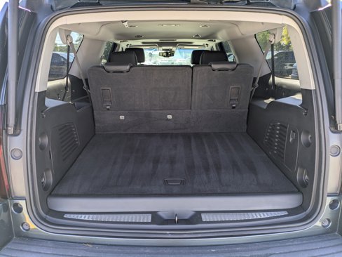 Used 2019 Chevrolet Suburban LT image 13