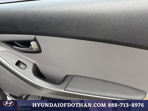 Used 2016 Hyundai Elantra SE image 15