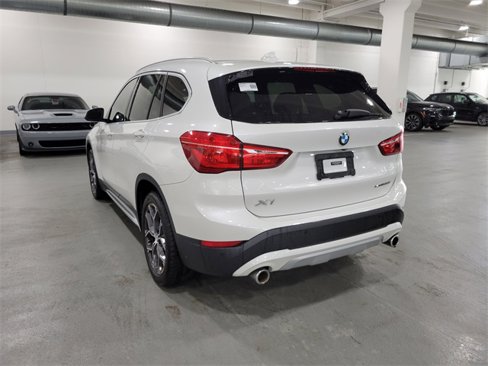Used 2020 BMW X1 sDrive28i image 11