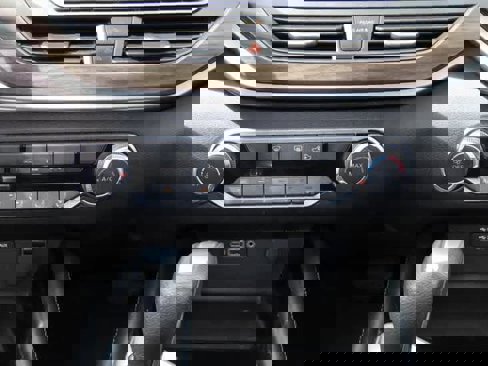 Used 2023 Nissan Altima 2.5 SV image 20