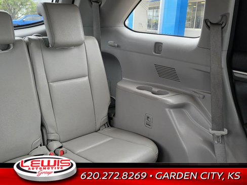 Used 2017 Toyota Highlander Limited image 29