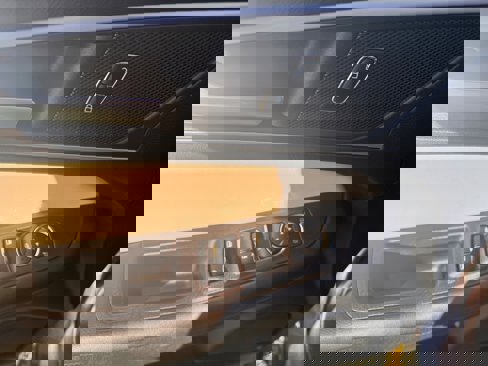Used 2024 Ford Edge SEL image 15