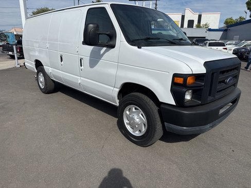 Used 2014 Ford E-350 and Econoline 350 Extended Super Duty image 1