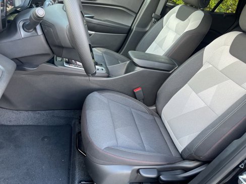 New 2025 Chevrolet Trax RS w/ Driver Confidence Package image 9
