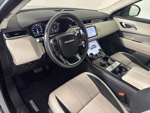 Used 2018 Land Rover Range Rover Velar R-Dynamic SE image 4