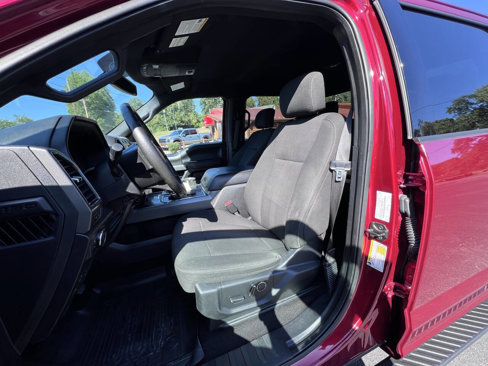 Used 2017 Ford F150 XLT w/ Equipment Group 302A Luxury image 13