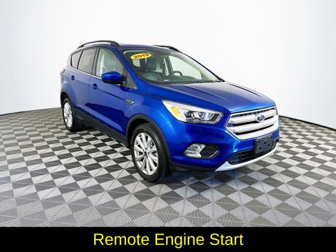 Used 2019 Ford Escape SEL image 3