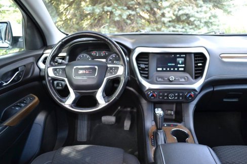 Used 2019 GMC Acadia SLE image 18