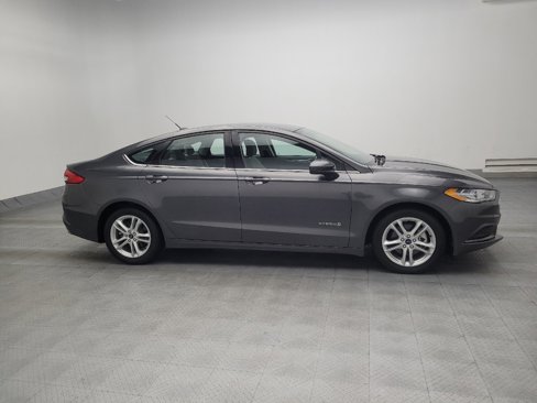 Used 2018 Ford Fusion S image 11