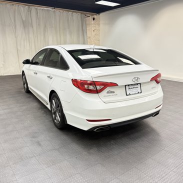 Used 2017 Hyundai Sonata Sport w/ Value Edition Package 02 image 3