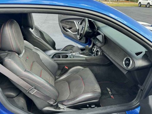 Used 2017 Chevrolet Camaro SS image 12