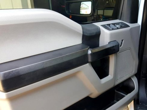 Used 2019 Ford F250 XL w/ Power Equipment Group image 19