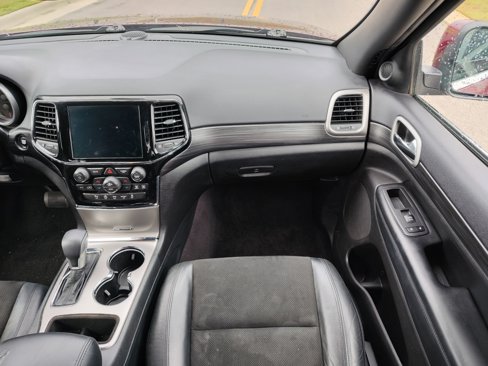 Used 2019 Jeep Grand Cherokee Laredo w/ Laredo X Package image 27