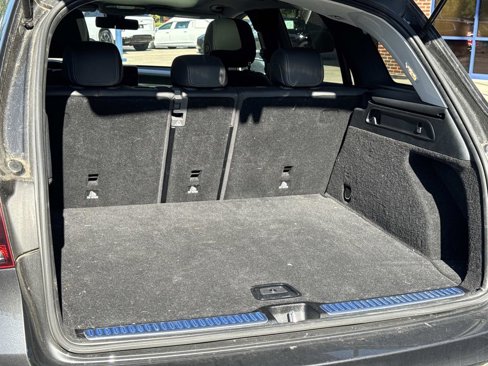 Used 2021 Mercedes-Benz GLC 300 4MATIC image 5