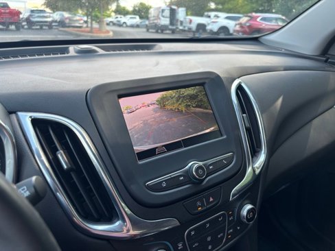 Used 2023 Chevrolet Equinox LT image 34