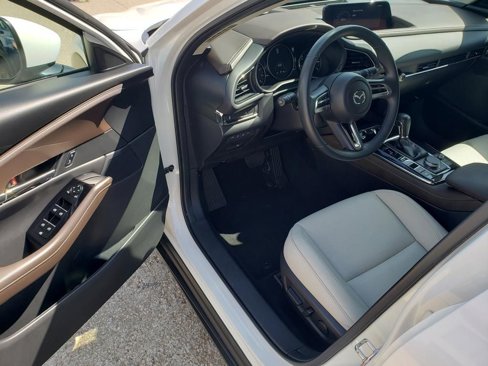 Used 2022 MAZDA CX-30 AWD 2.5 S w/ Premium Package image 17