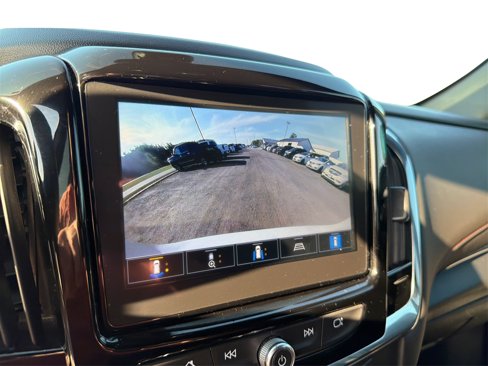 Used 2023 Chevrolet Traverse RS image 26