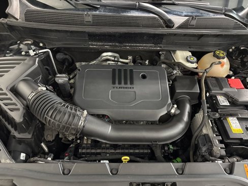 Used 2022 GMC Acadia SLE w/ Driver Convenience Package image 31