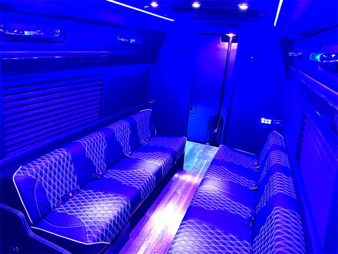 Used 2024 Mercedes-Benz Sprinter 3500 image 14