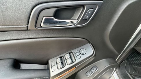 Certified 2018 Chevrolet Suburban Premier image 24