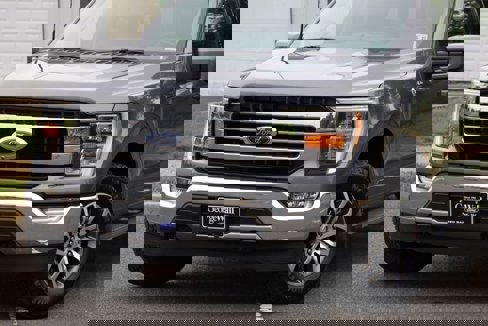 Certified 2022 Ford F150 Lariat w/ FX4 Off-Road Package image 2