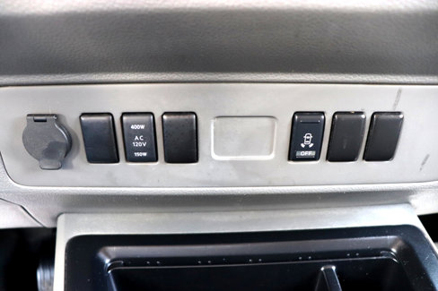 Used 2015 Nissan NV 2500 SV image 25