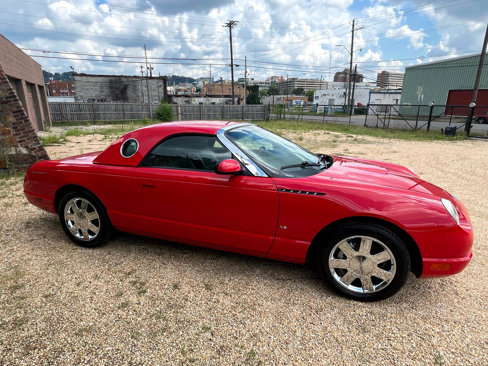 Used 2002 Ford Thunderbird image 12