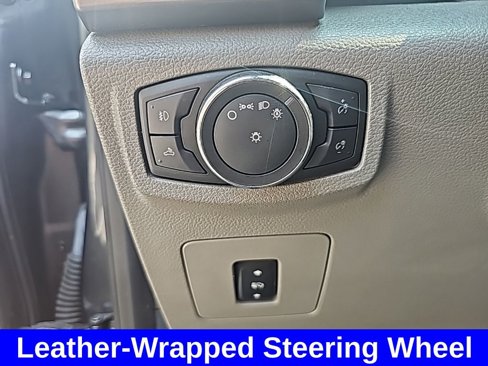 Used 2016 Ford F150 XLT w/ Equipment Group 302A Luxury image 23