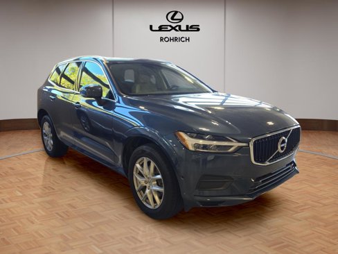 Used 2019 Volvo XC60 T5 Momentum w/ Premium Package image 3
