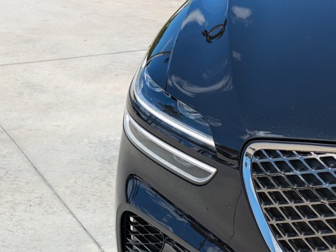 Certified 2024 Genesis GV70 2.5T image 7