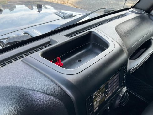Used 2018 Jeep Wrangler Unlimited Sport S image 68