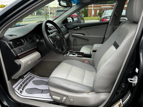 Used 2012 Toyota Camry SE image 11