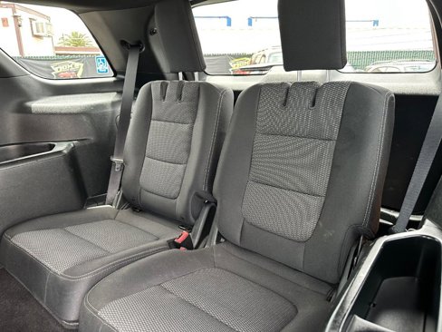 Used 2019 Ford Explorer XLT image 34