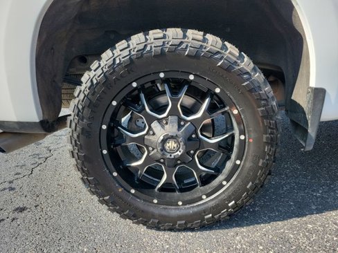 Used 2020 Chevrolet Silverado 1500 Custom w/ Custom Value Package image 21