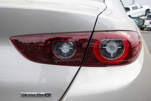 Used 2023 MAZDA MAZDA3 s image 9
