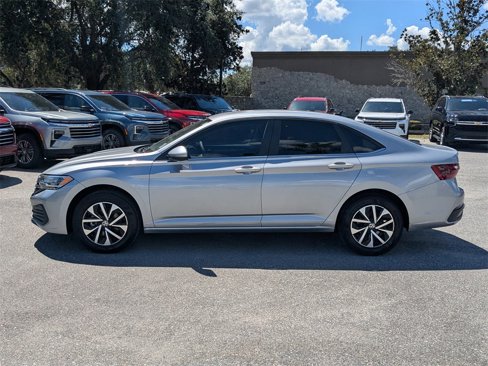 Used 2023 Volkswagen Jetta S image 6