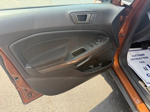 Used 2020 Ford EcoSport SE w/ SE Convenience Package image 13