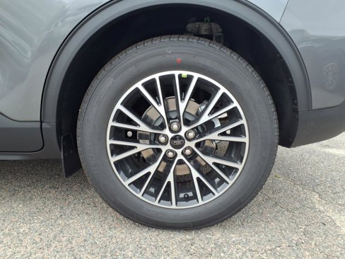 New 2025 Ford Escape SE image 9