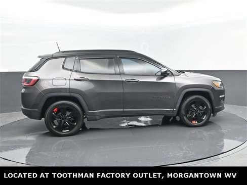 Used 2018 Jeep Compass Altitude w/ Popular Equipment Group image 4
