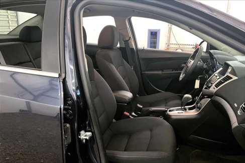 Used 2015 Chevrolet Cruze LT w/ RS Package image 7