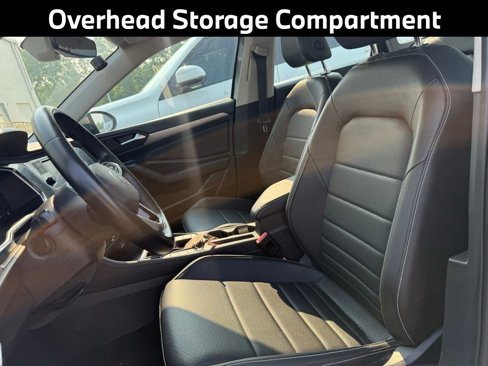 Used 2022 Volkswagen Jetta SE image 9
