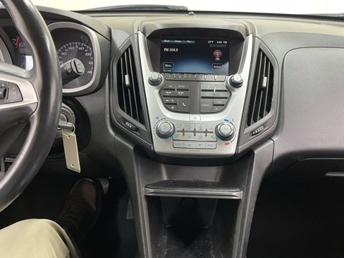 Used 2017 Chevrolet Equinox LT w/ Convenience Package image 23