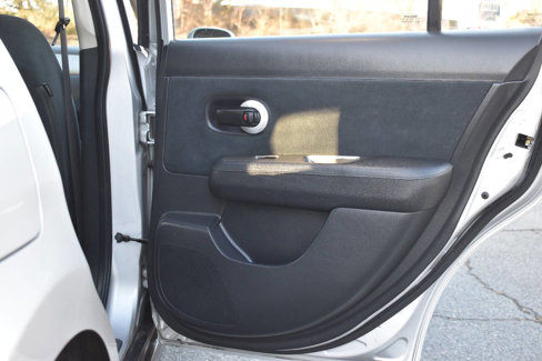 Used 2011 Nissan Versa 1.8 S w/ PWR Plus Pkg image 11